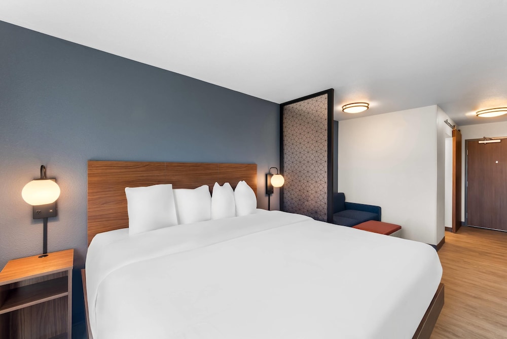 Everhome Suites Bastrop 10/49