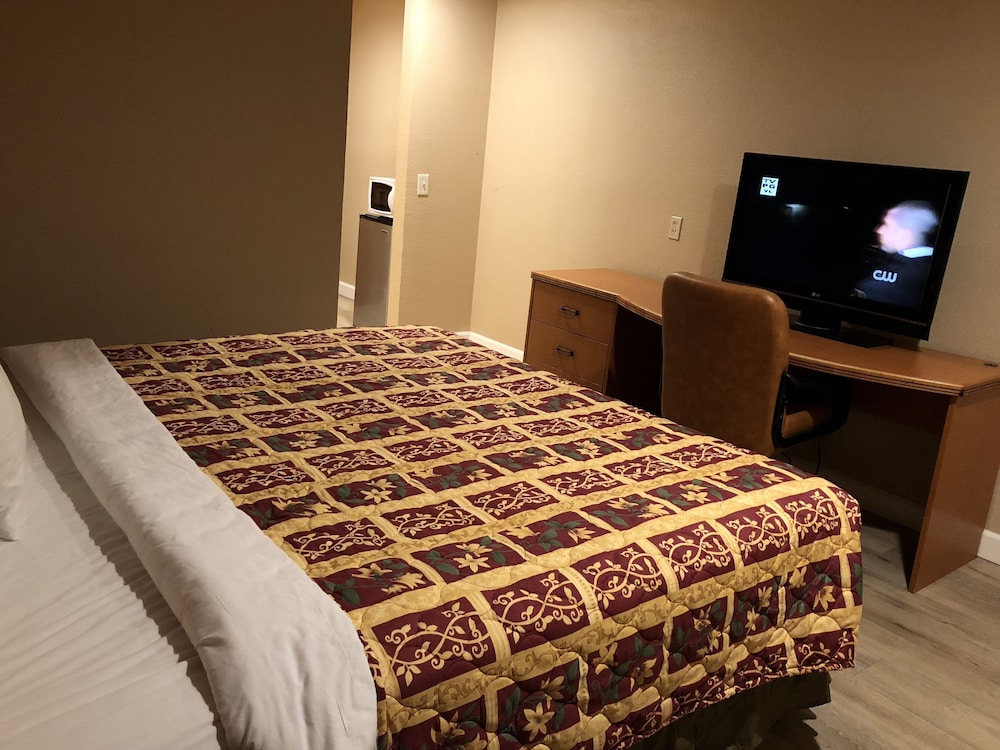 Valley Inn 9/44