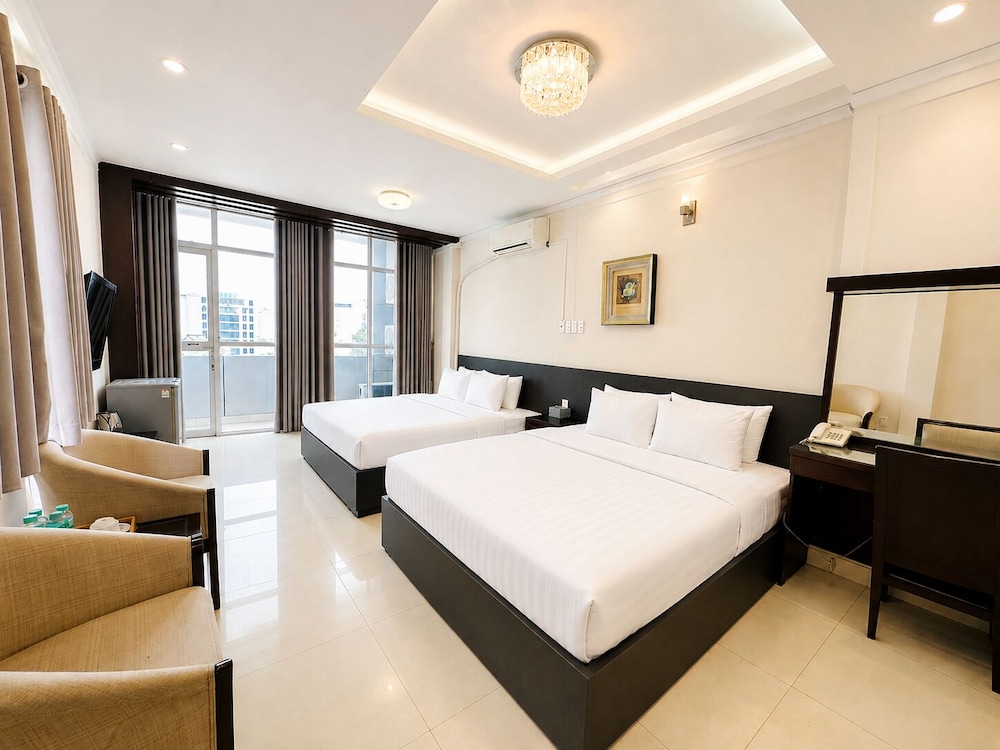 Calmette Hotel 14/50