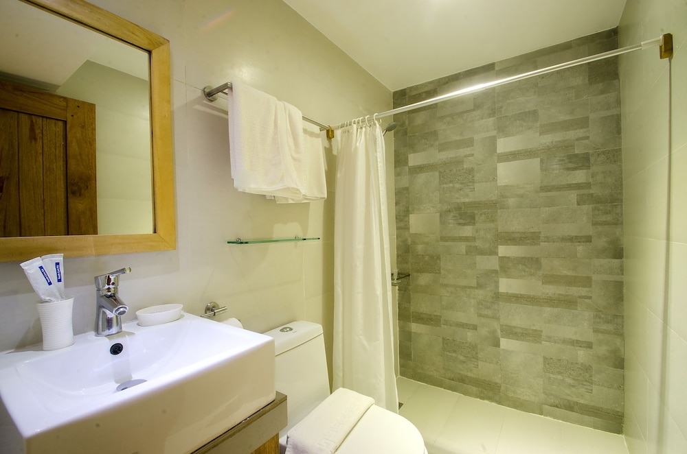 Zuzuni Boutique Hotel 45/50