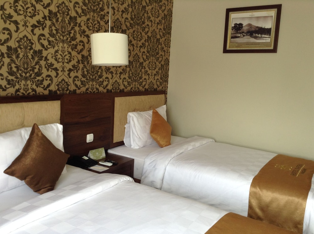 Hotel Safira Magelang 9/16
