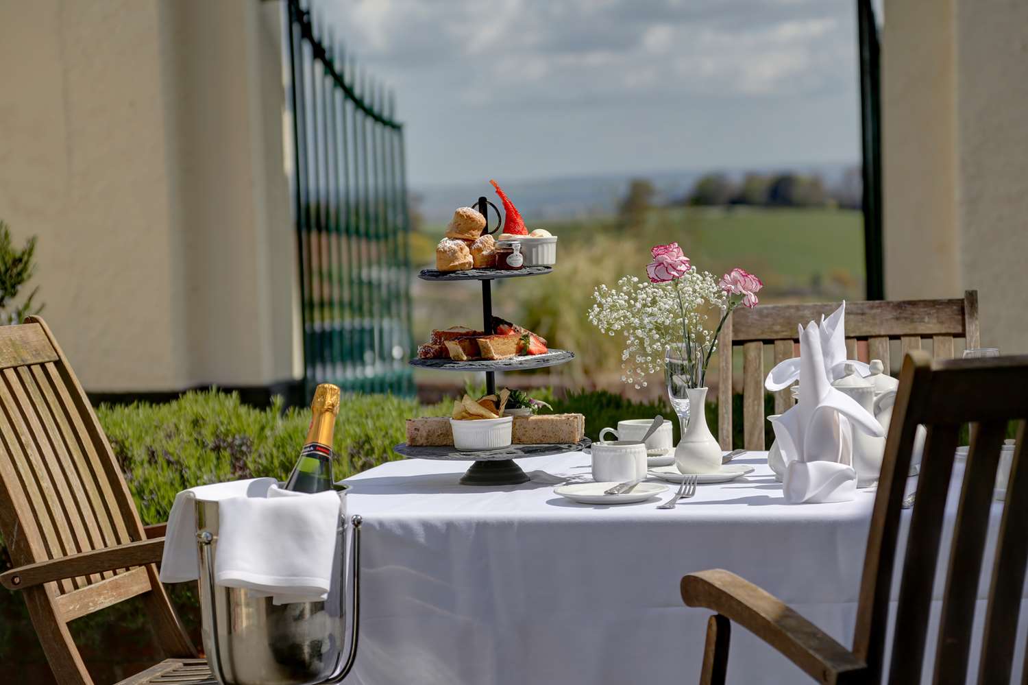 Lord Haldon Country Hotel Sure Hotel Collection by BW 36/43