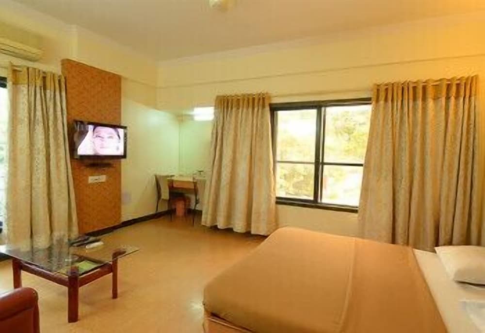 Hotel Pooja International 16/38