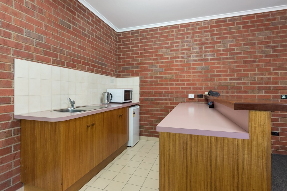 Burke And Wills Motor Inn Swan Hill 18/37