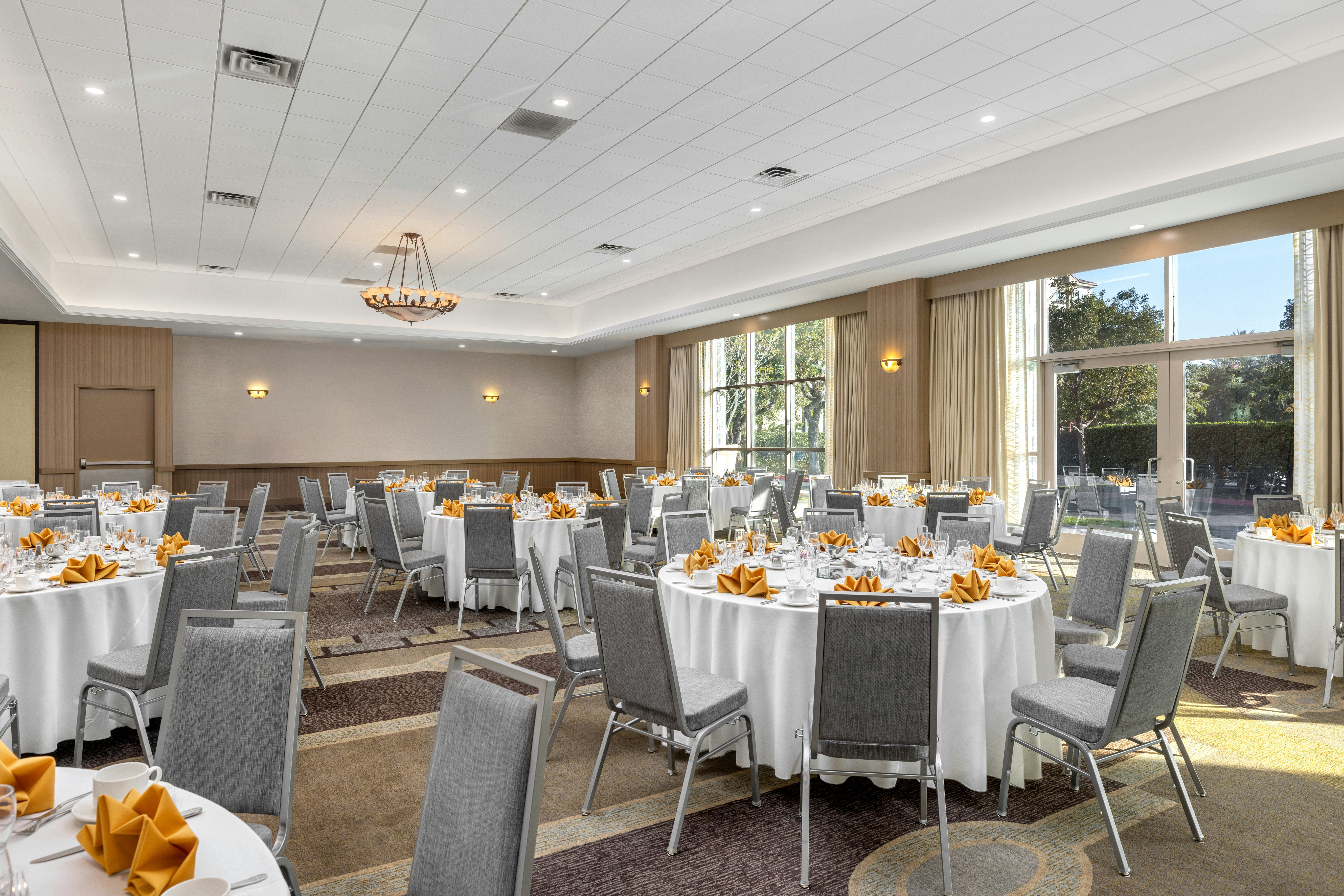 Embassy Suites By Hilton Anaheim South 47/51