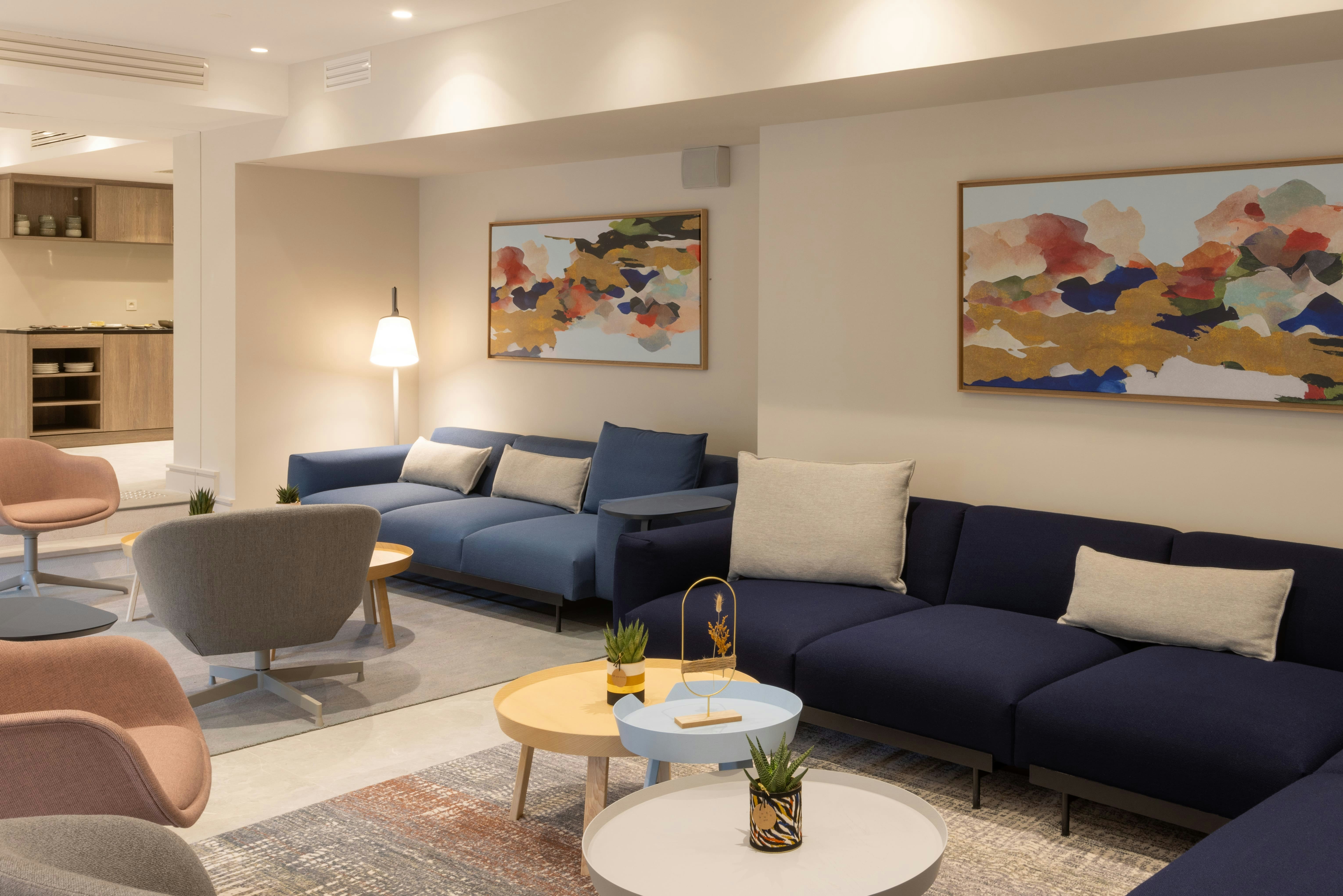 Staybridge Suites Cannes Centre 25/50