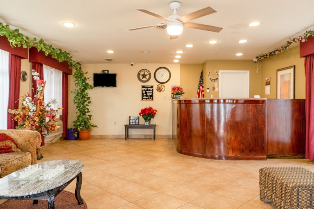 Stamford Inn By OYO 7/40