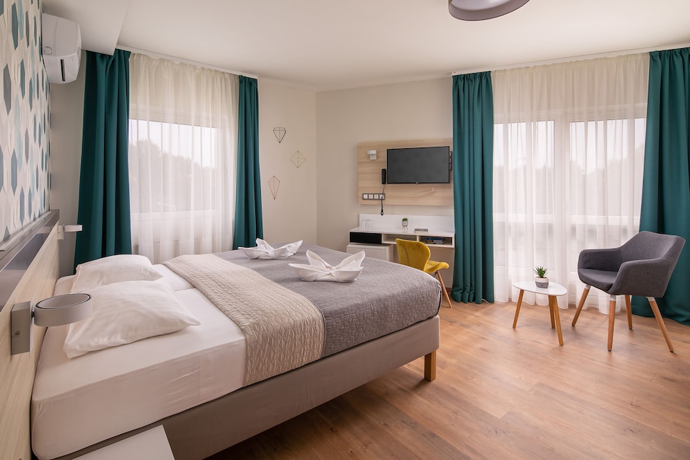 Minotel Kristaly 6/36