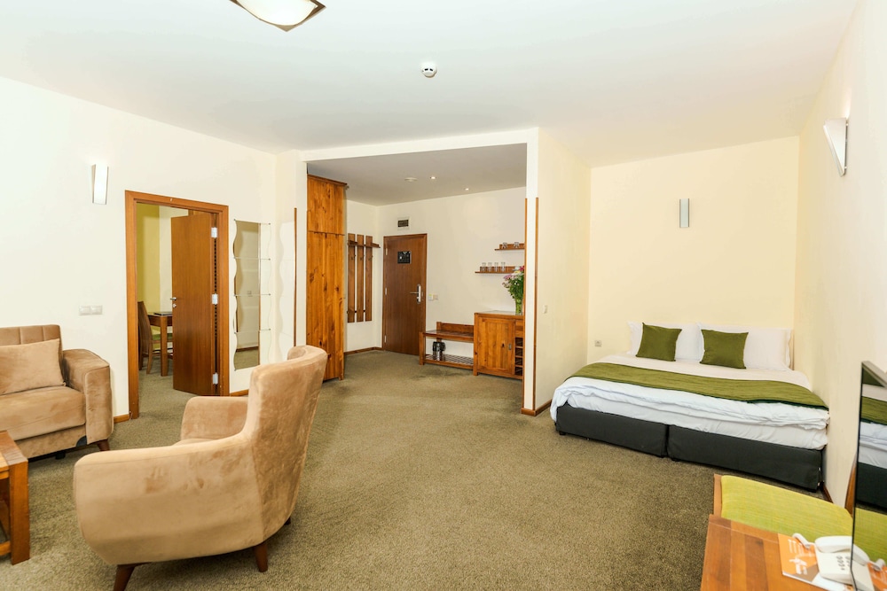 Club Hotel Yanakiev 15/55
