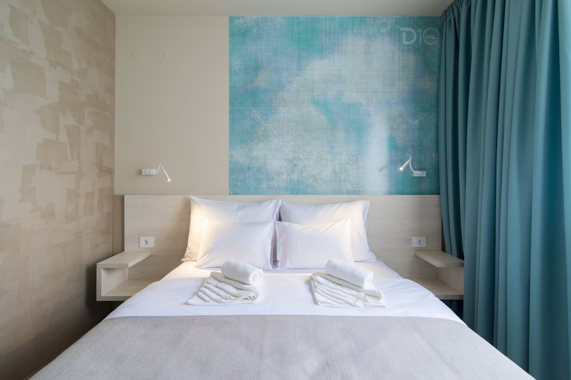 ECONOMY, QUEEN BED