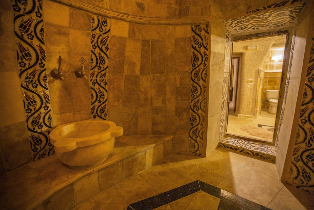 Royal Cave Hotel 5/58