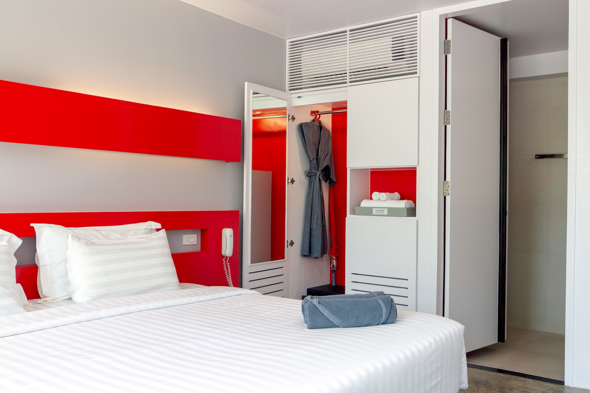 Superior, King Bed, No Terrace