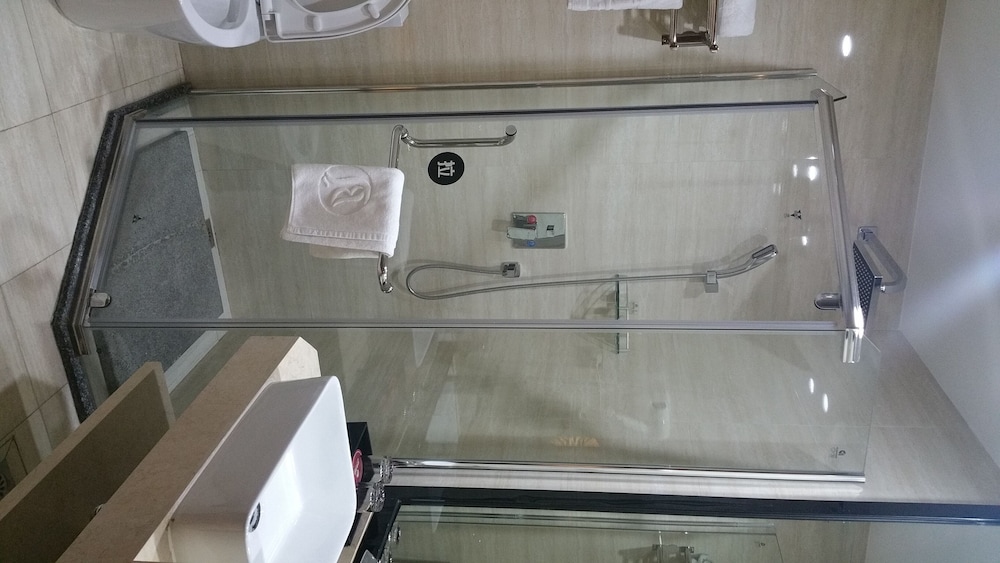 GUANGZHOU BOYI HOTEL 44/50