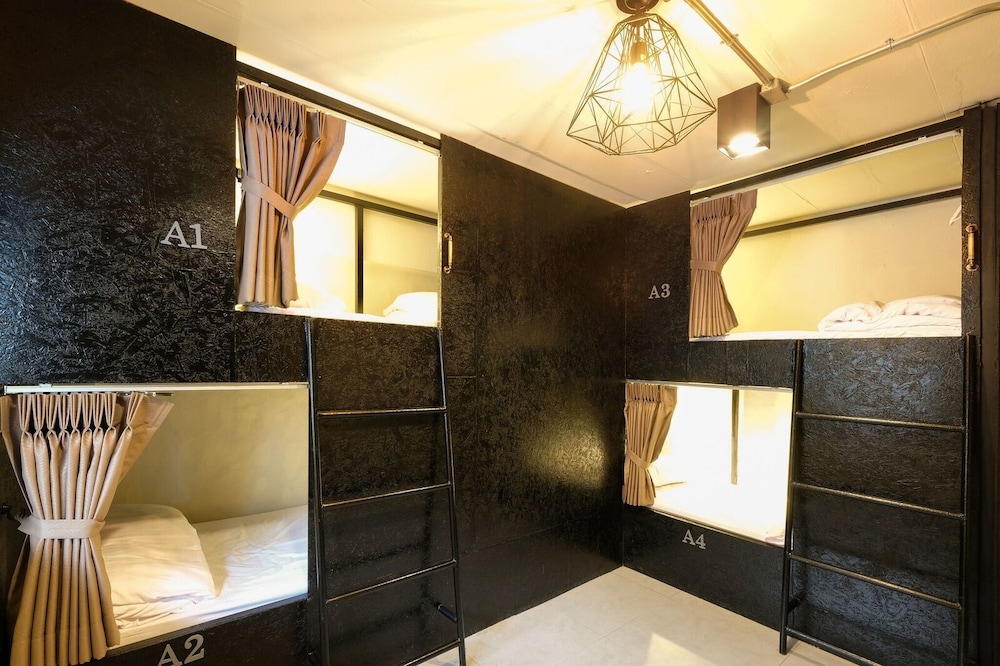 Salee Hostel 26/41