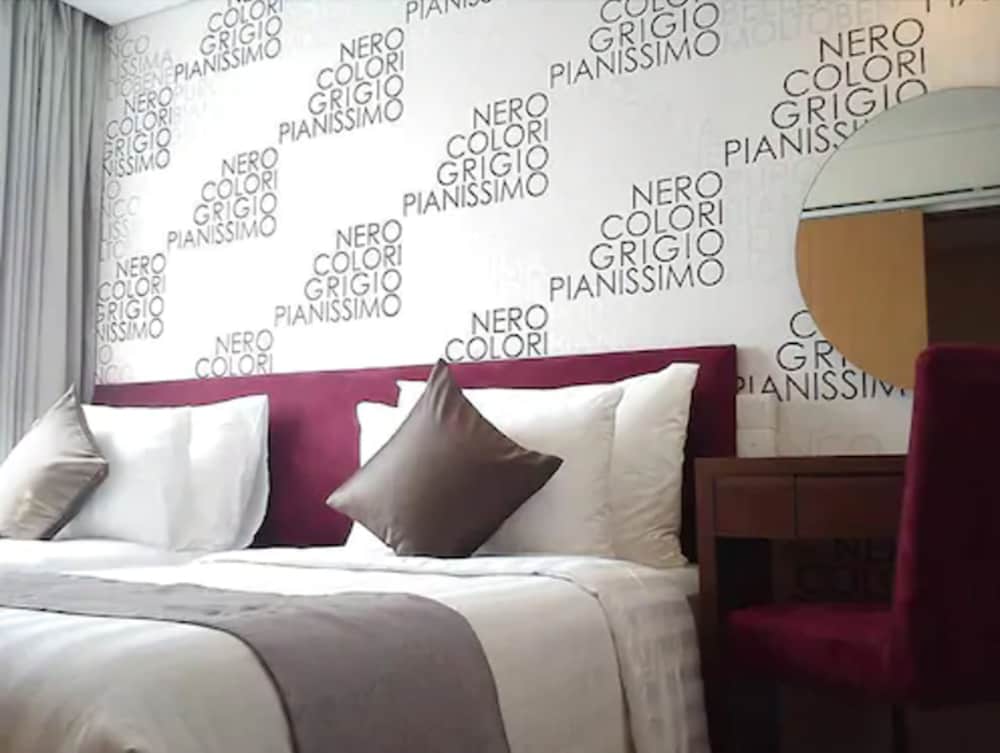 Mg Suites Hotel 12/21