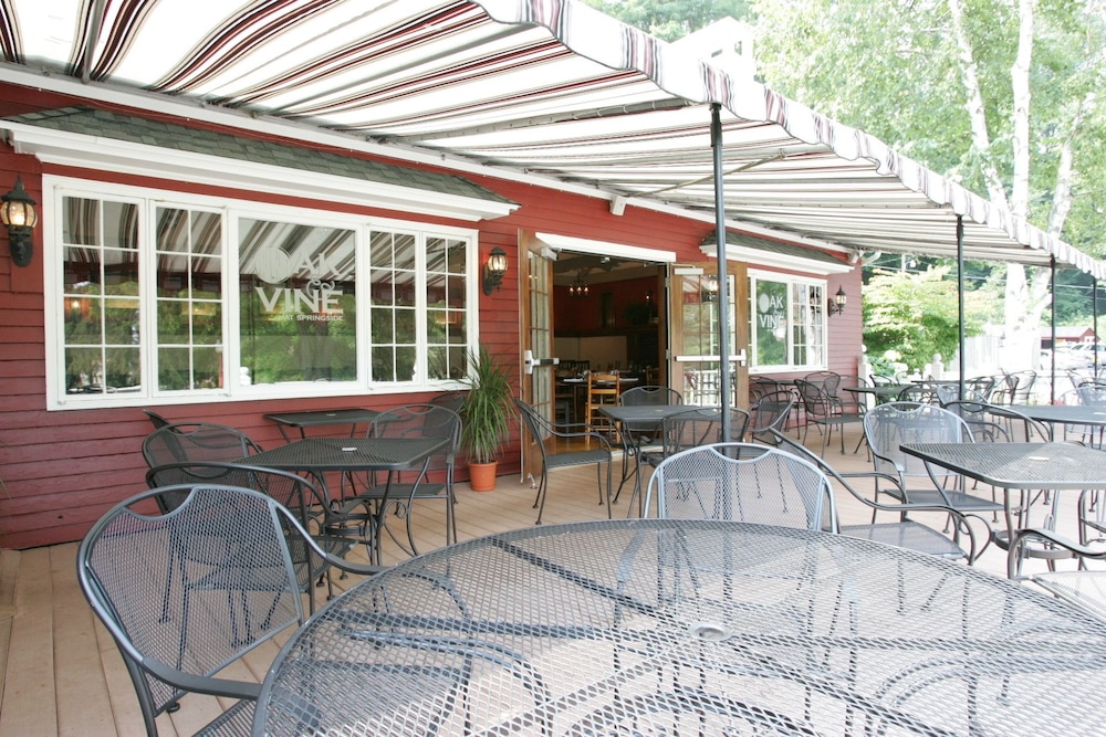 Springside Inn 2/44