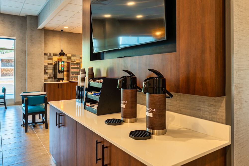 Park Inn by Radisson, Florence, SC 30/38