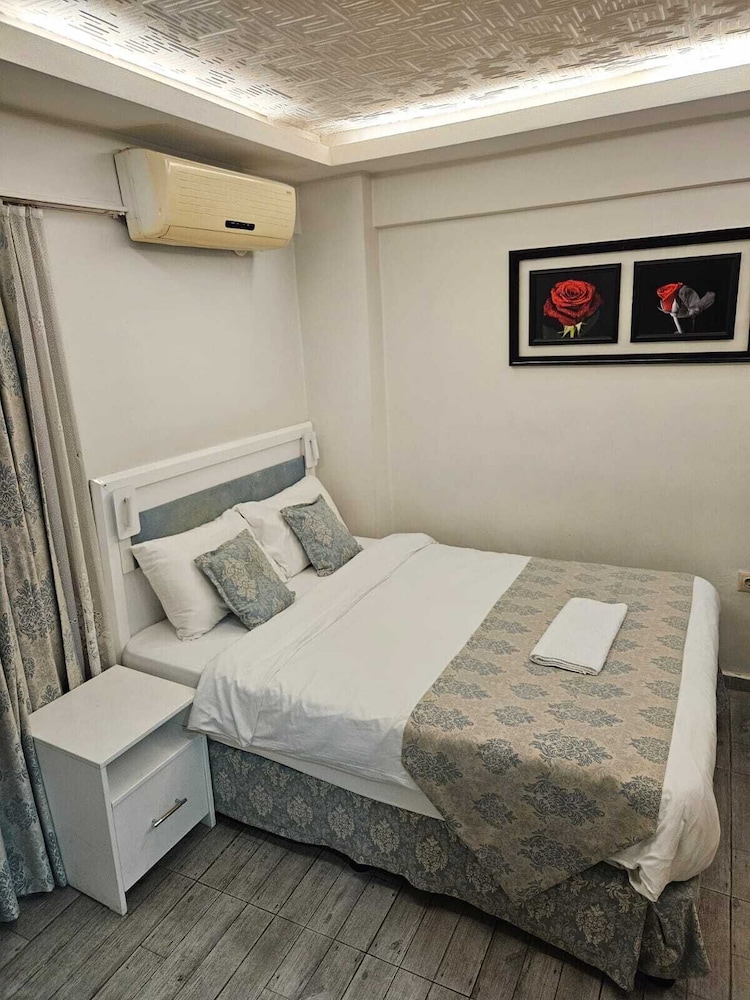 DUPLEX, CONNECTING, FAMILY