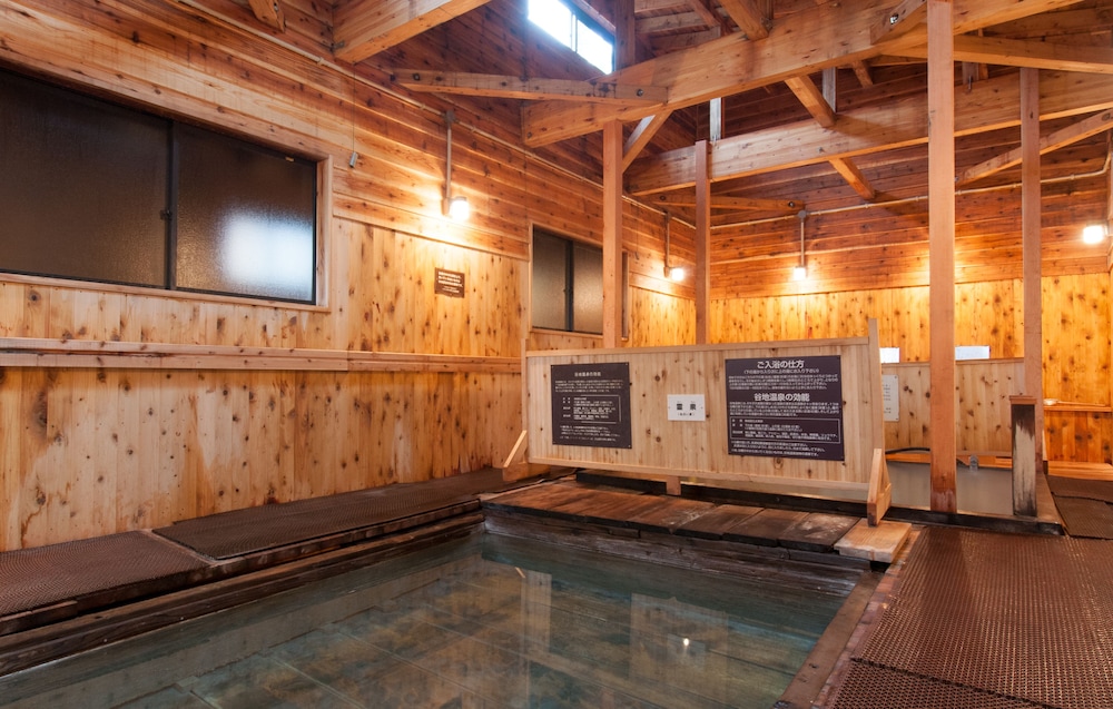 YACHI ONSEN 24/50