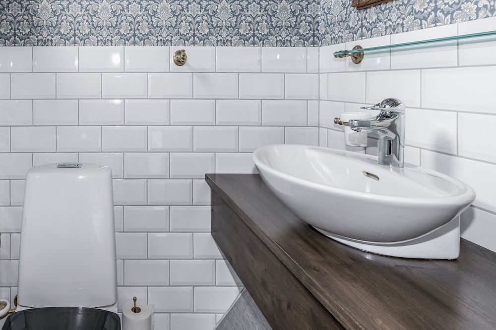 Cameo Boutique Hotell 44/48