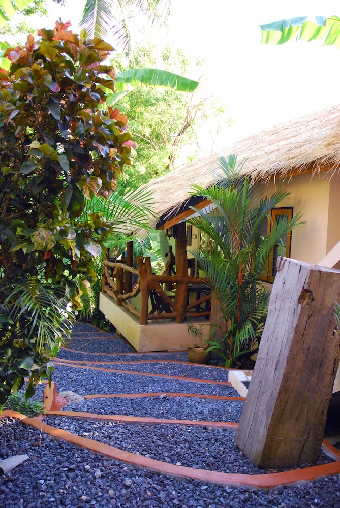 Varinda Garden Resort 47/50