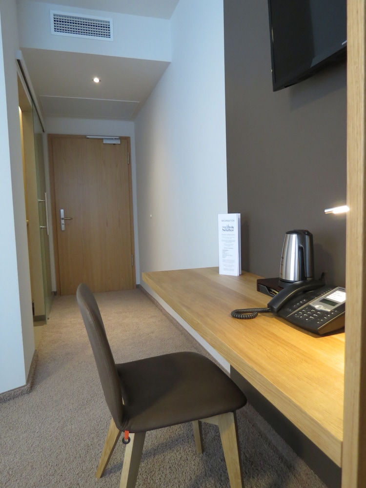 Hotel Neuthor 39/50