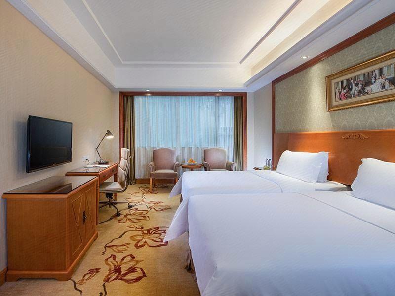 Vienna 3 Best Hotel (Guangzhou Xintang Shacun Metro Station) 27/58