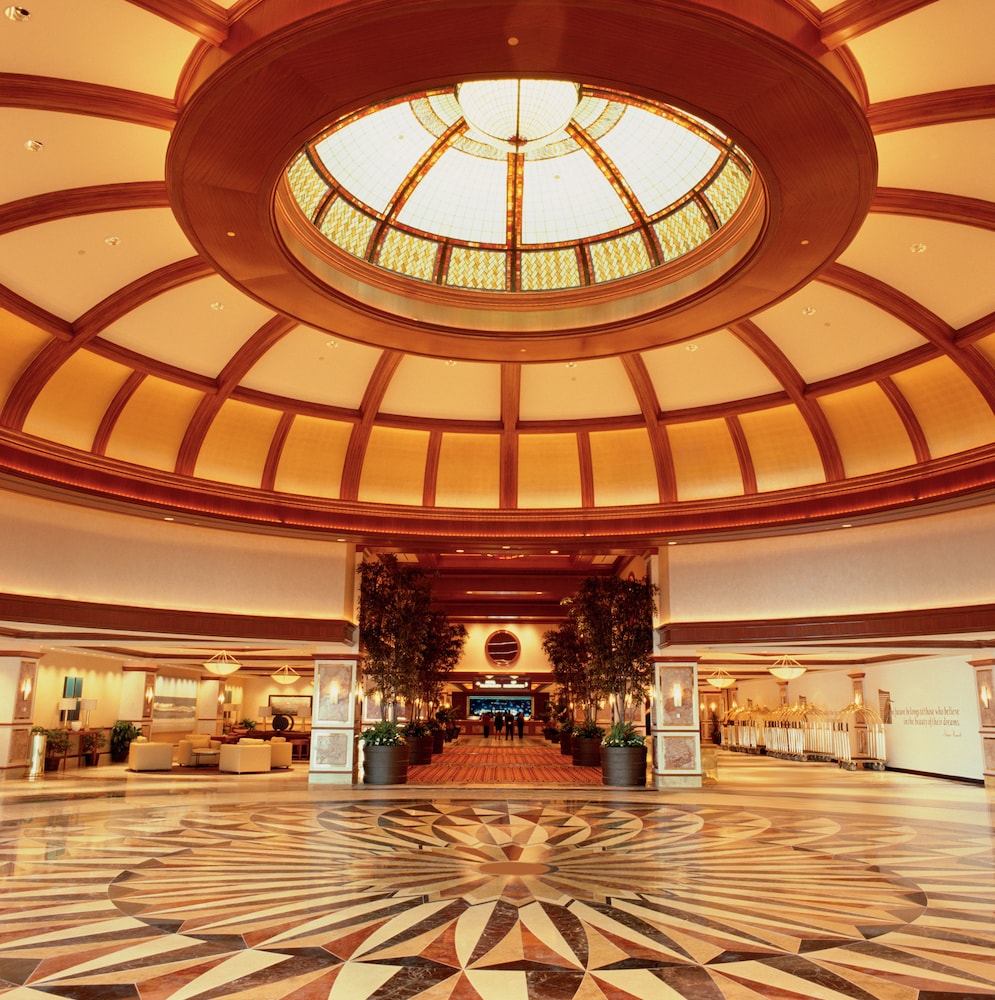 Harrahs Resort Atlantic City - A Caesars Rewards Destination 11/70
