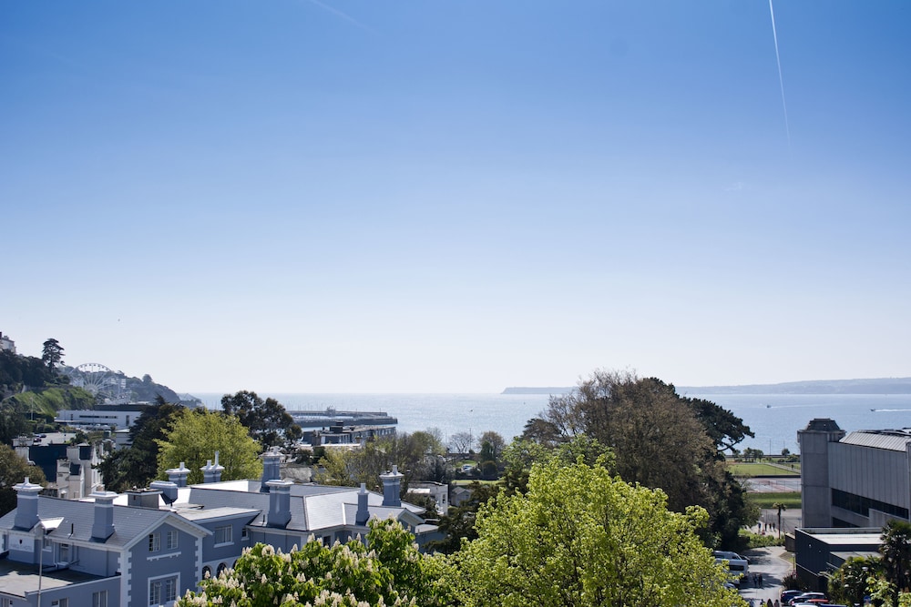 Tlh Victoria Hotel 44/50