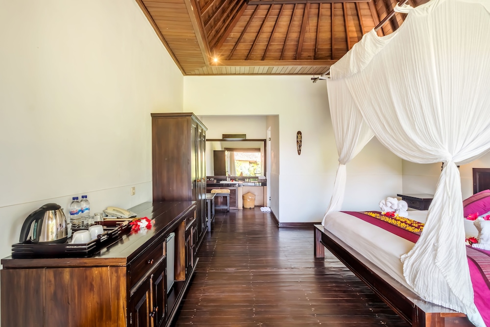 Adi Assri Beach Resort 10/71