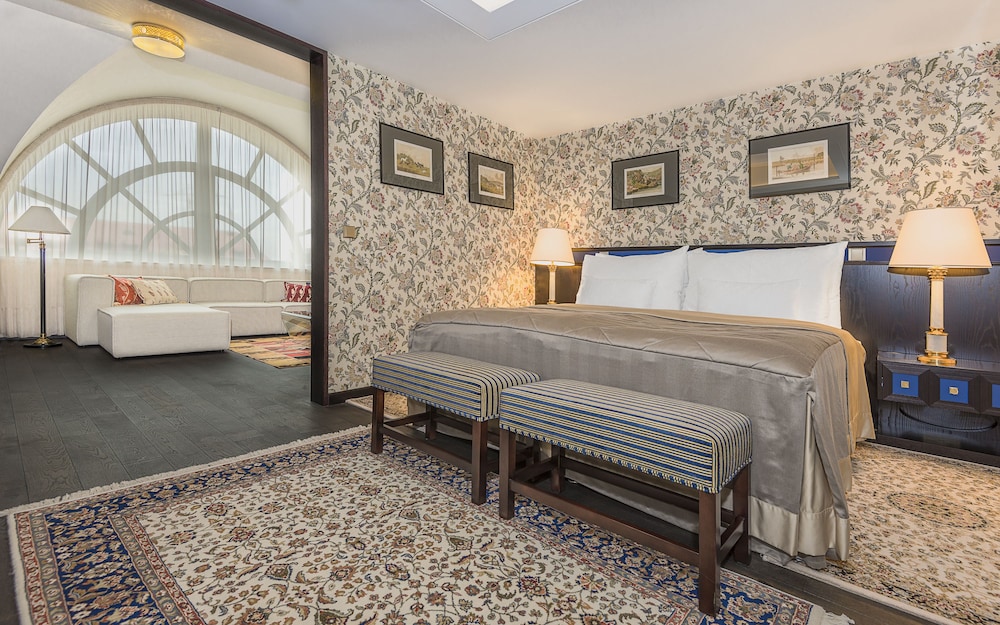 Savoy Hotel Prague 13/82