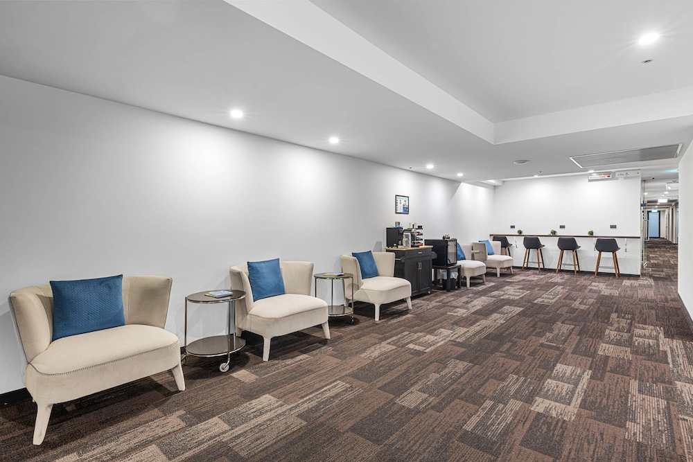 MainStay Suites Hawthorn 38/48