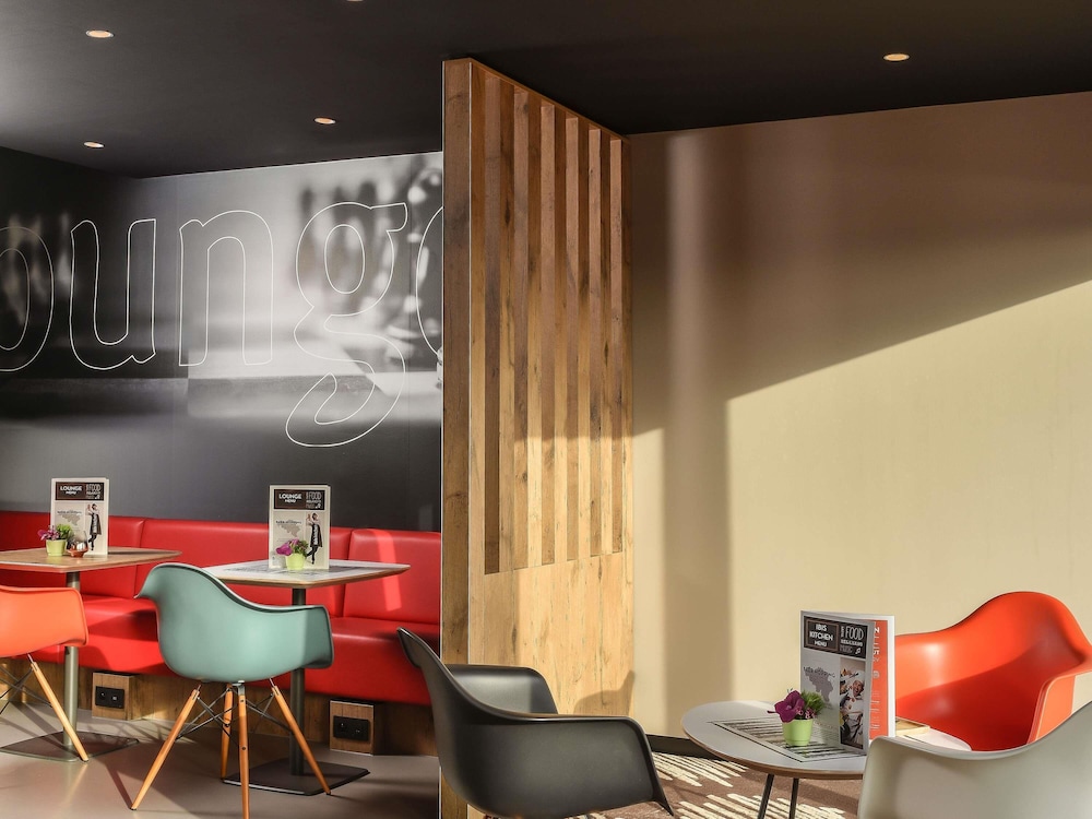 Ibis Charleroi Airport Brussels South 40/74