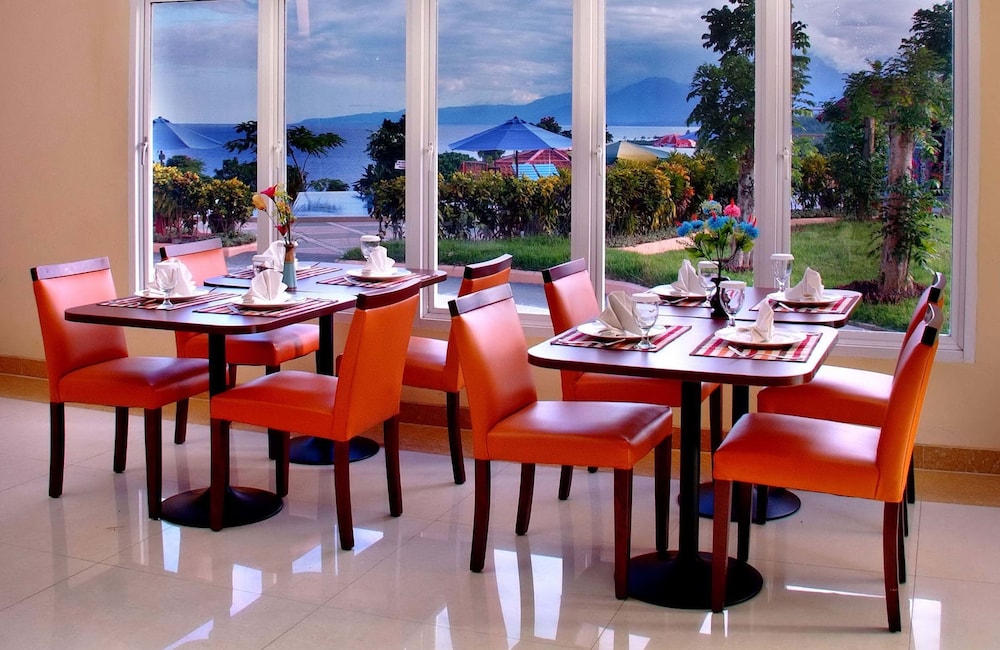 Aston Niu Manokwari Hotel & Conference Center 27/33