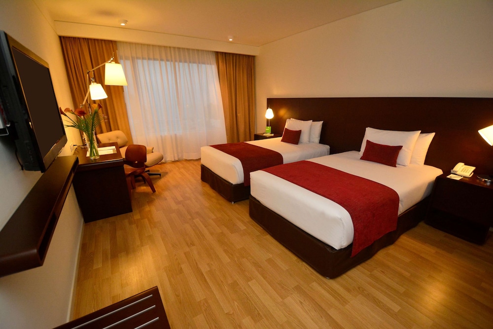 Dazzler By Wyndham Lima Miraflores 6/51