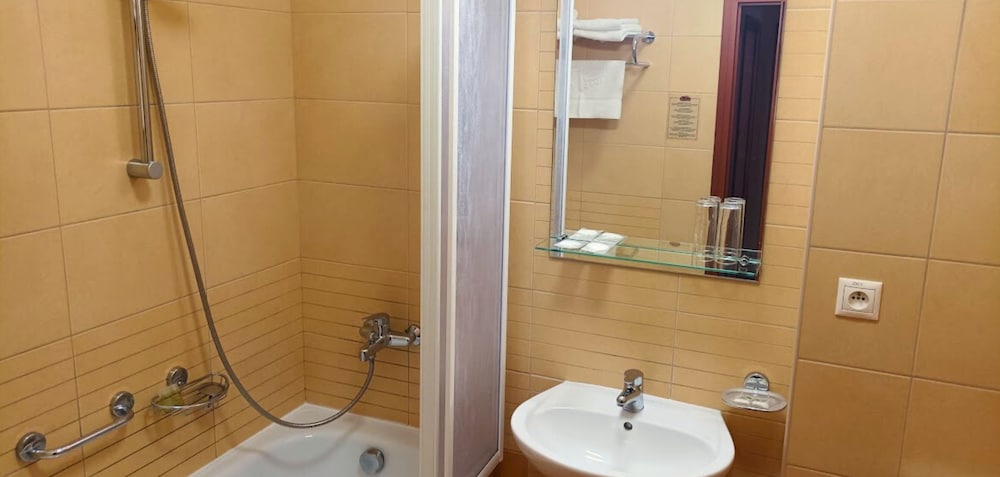 Hotel Podhradie 50/50