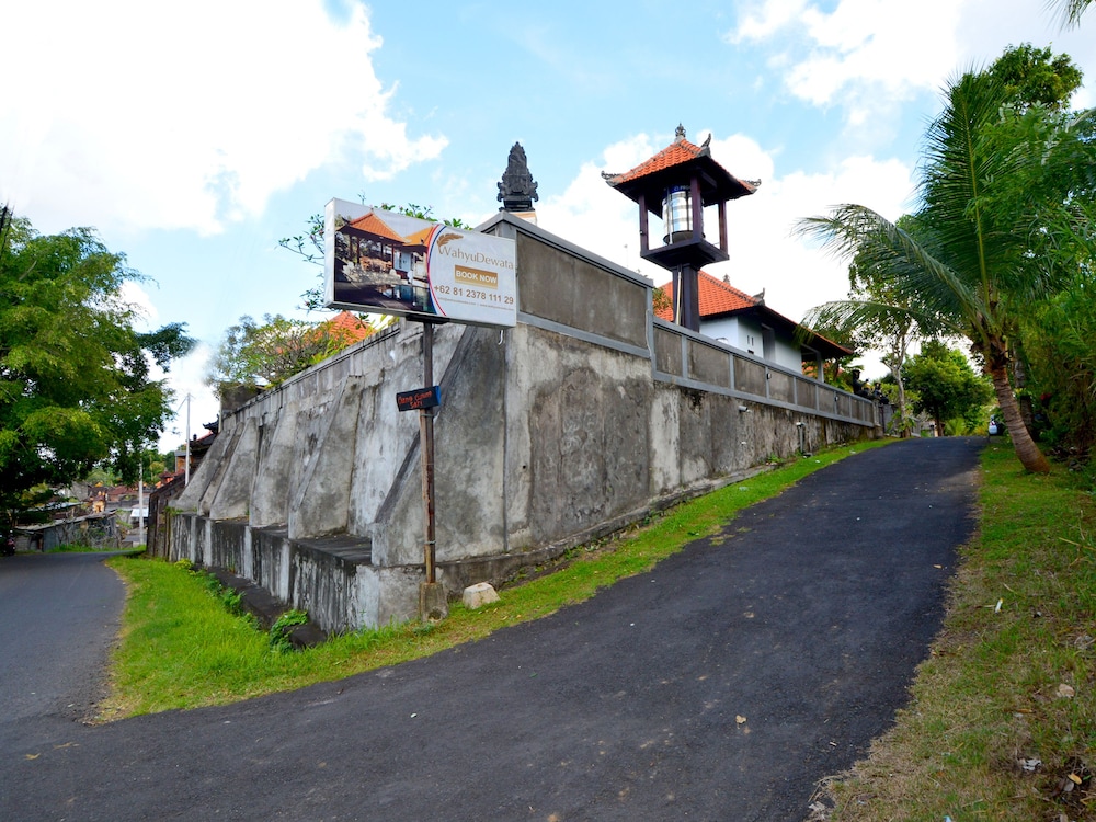 Wahyu Dewata Villa 27/50