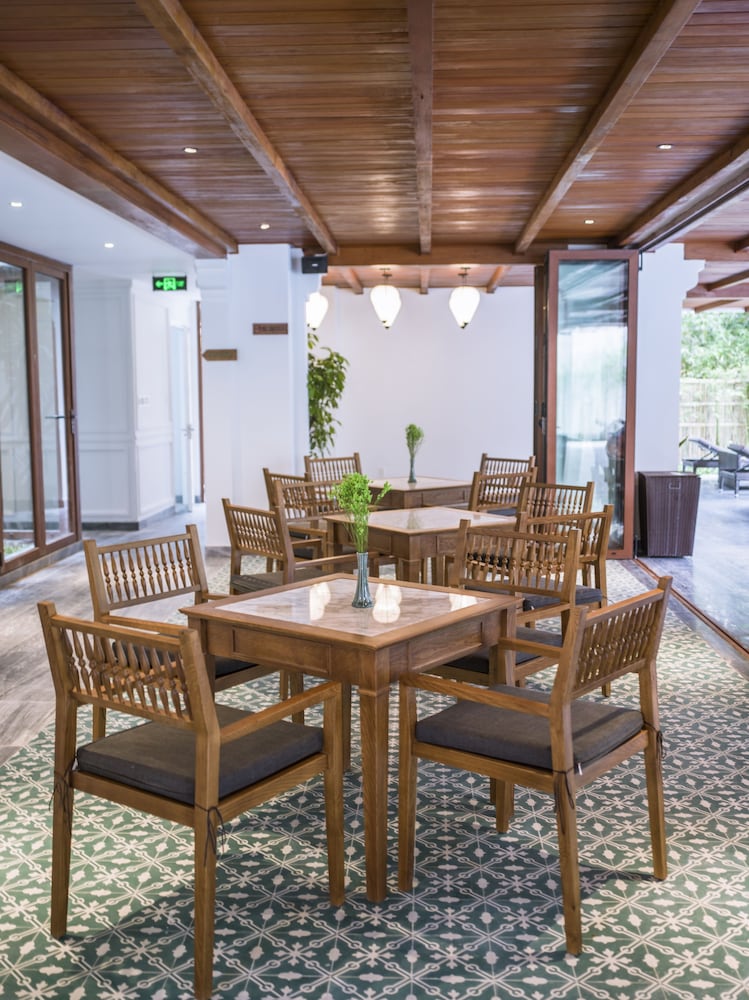 Vinh Hung Old Town Hotel 42/57