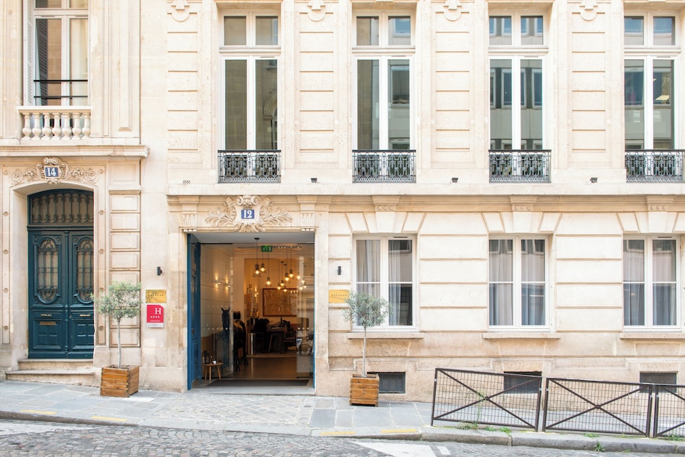 Suites Et Hotel Helzear Etoile 2/56