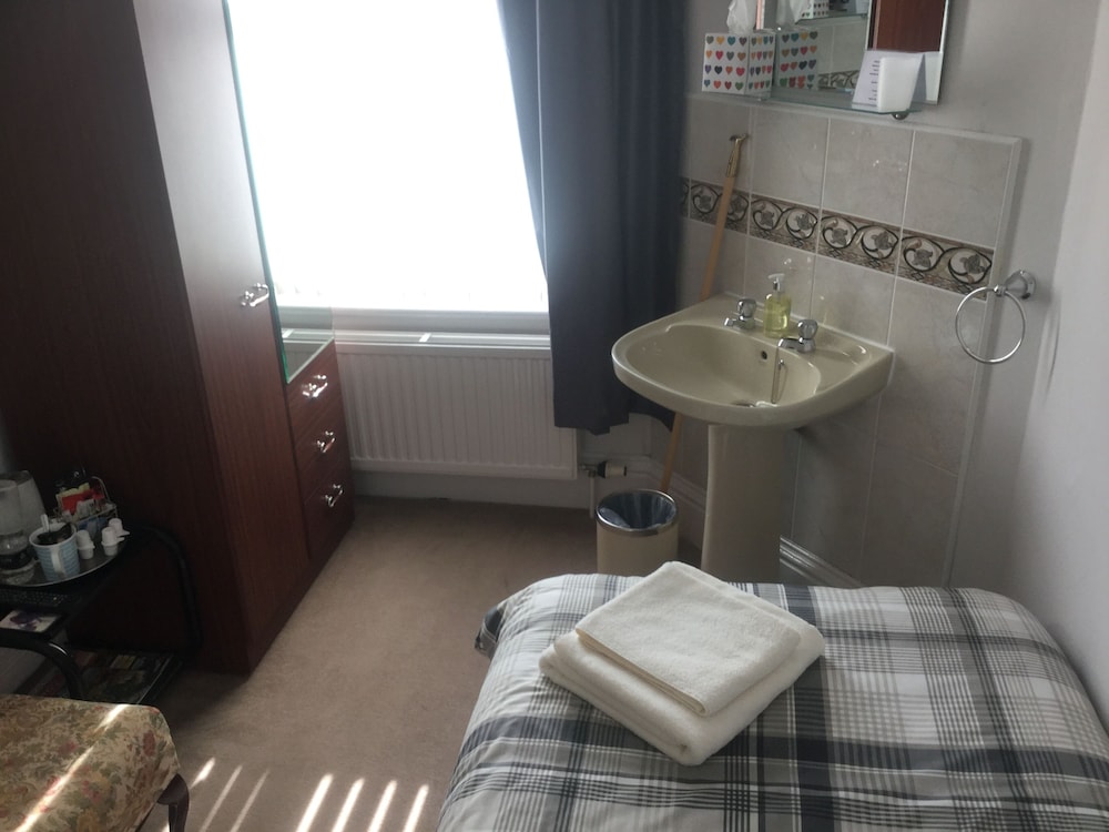 Glenora Guest House 39/57