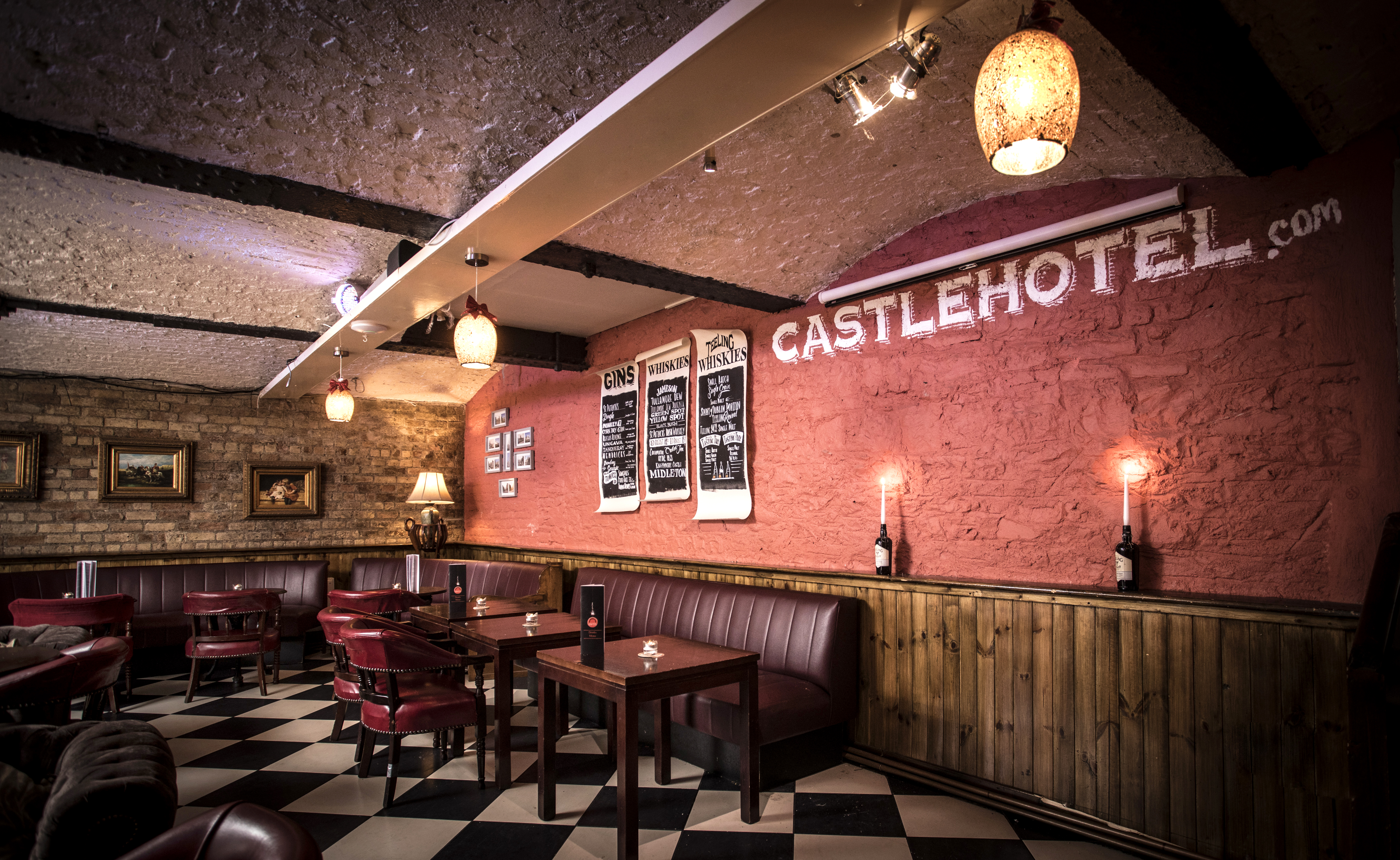 Castle Hotel 61/66