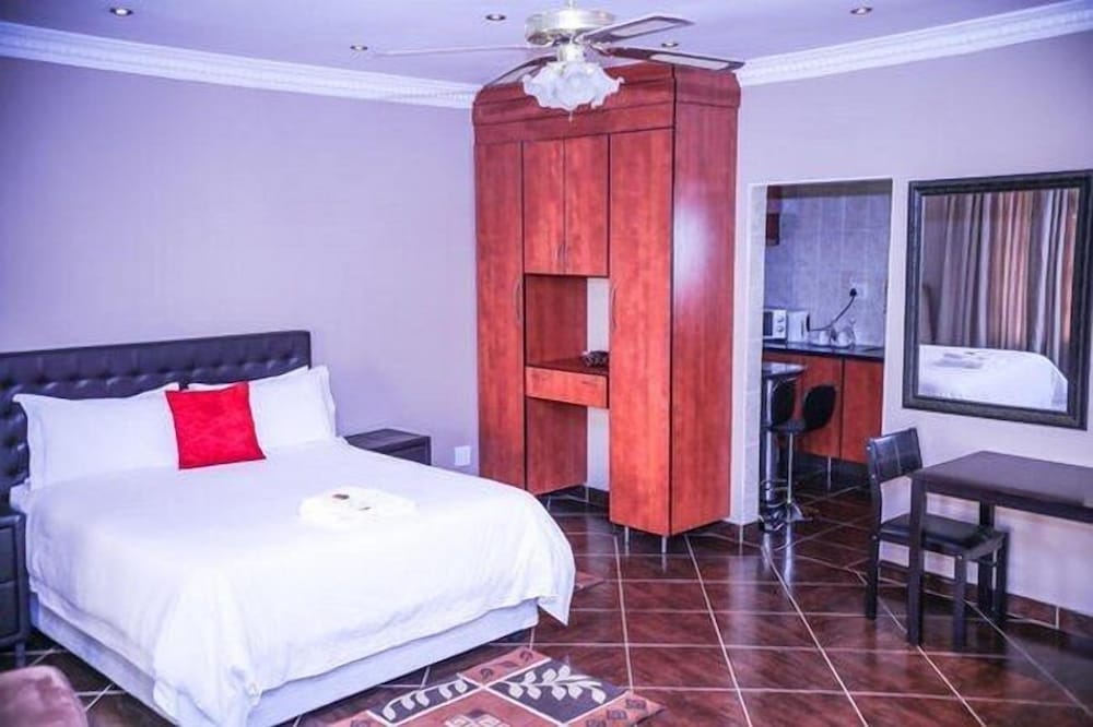 Mmakosha Lodge 9/35