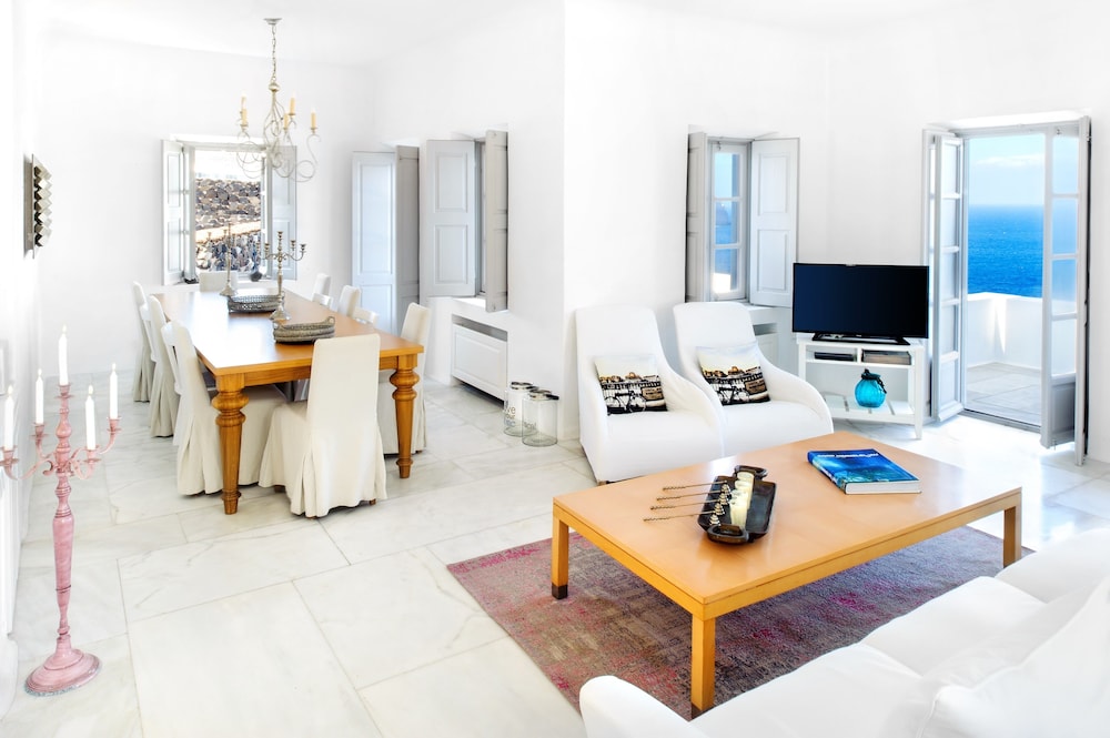 Grand Ambassador Santorini Hotel 56/78
