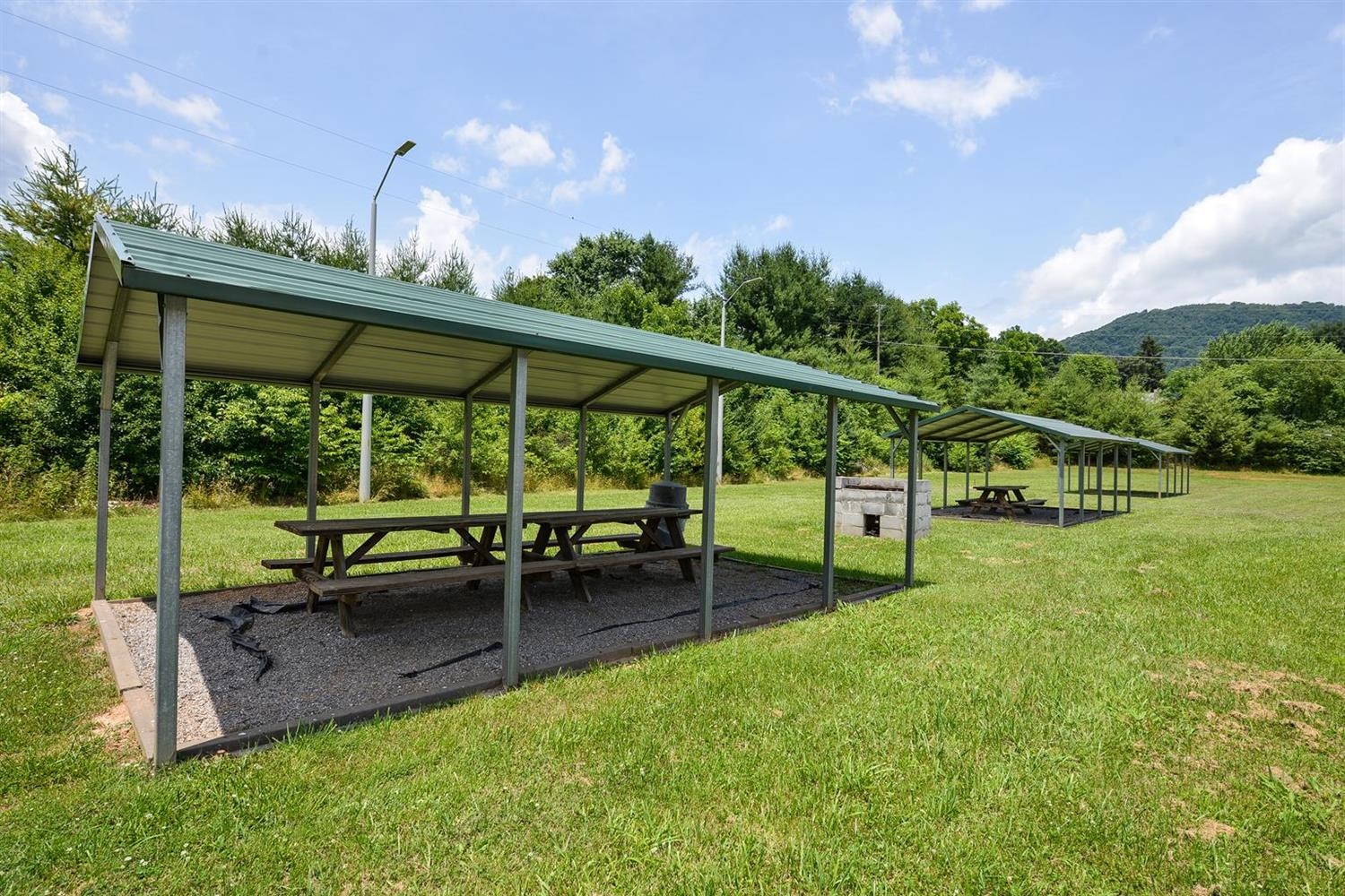 Americas Best Value Inn Canton 21/22