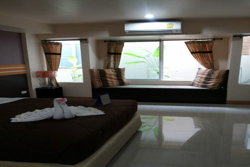Winhouse Hotel 31/39