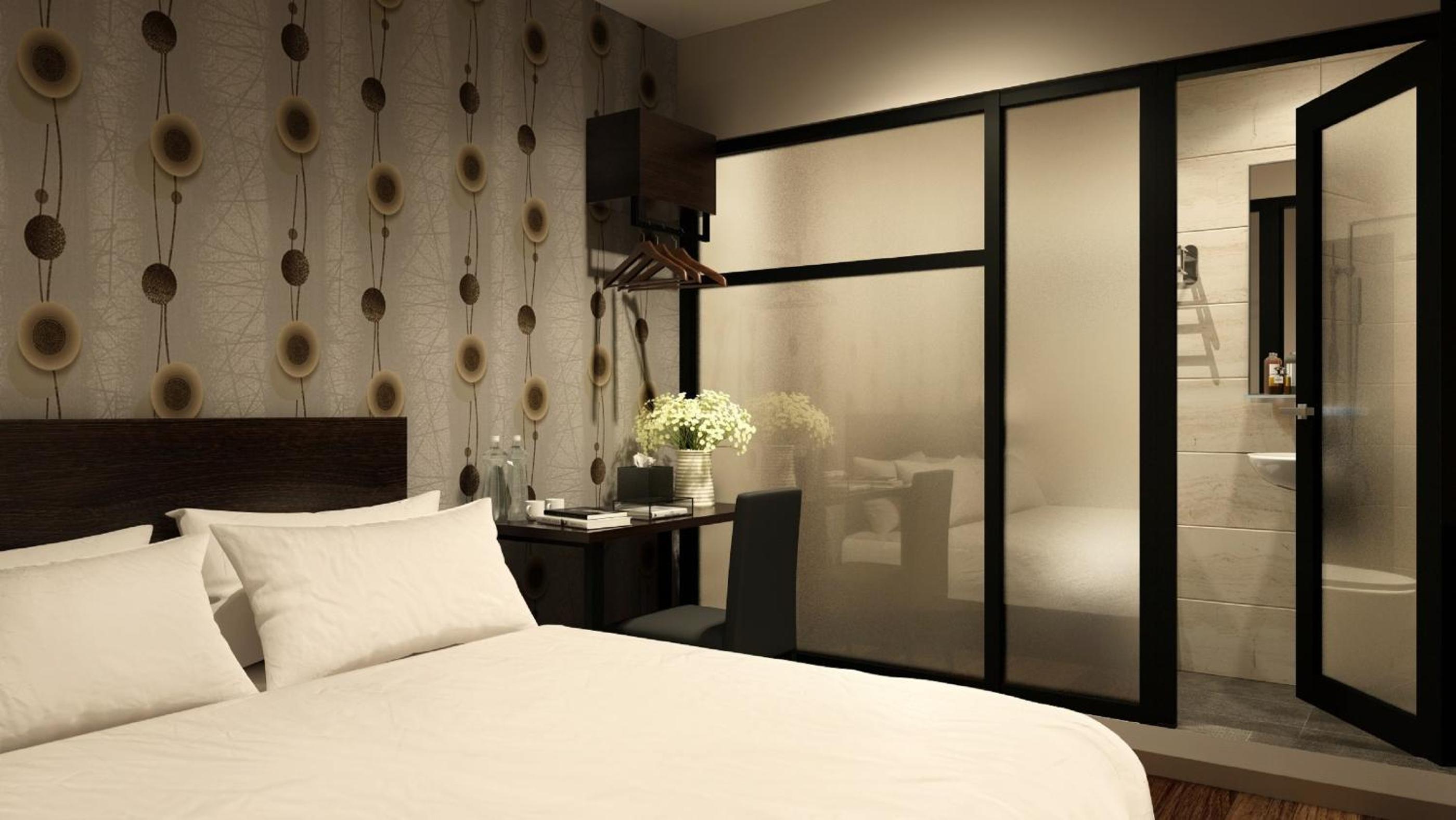 Room, King Bed, Queen Bed, No Window
