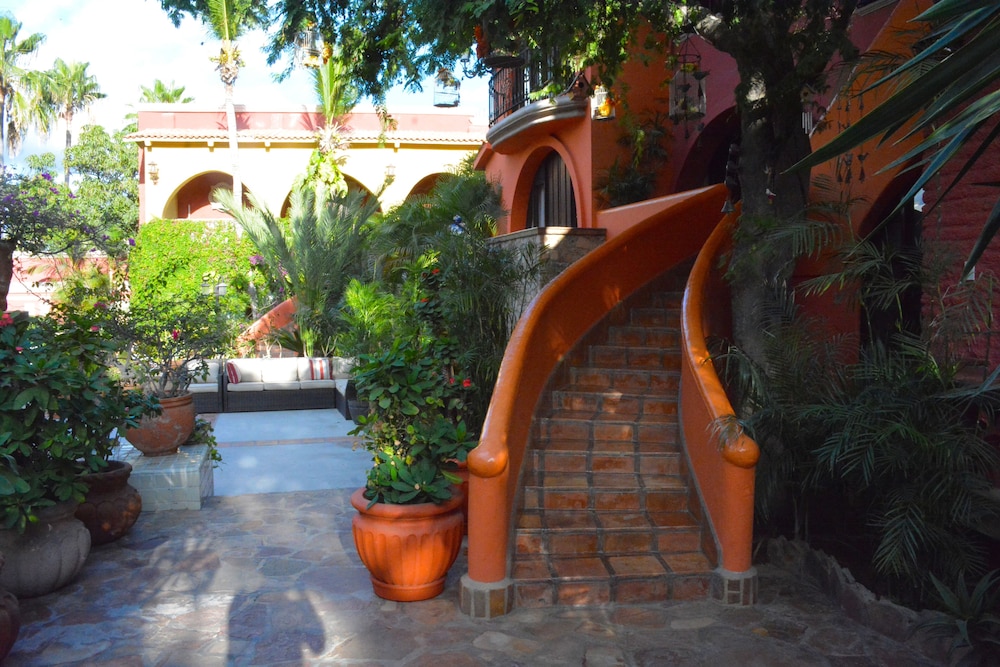 Collection O Casa Bella Hotel Boutique 39/50