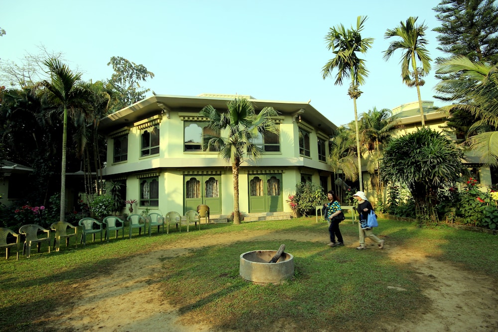 the rhino residency resort
