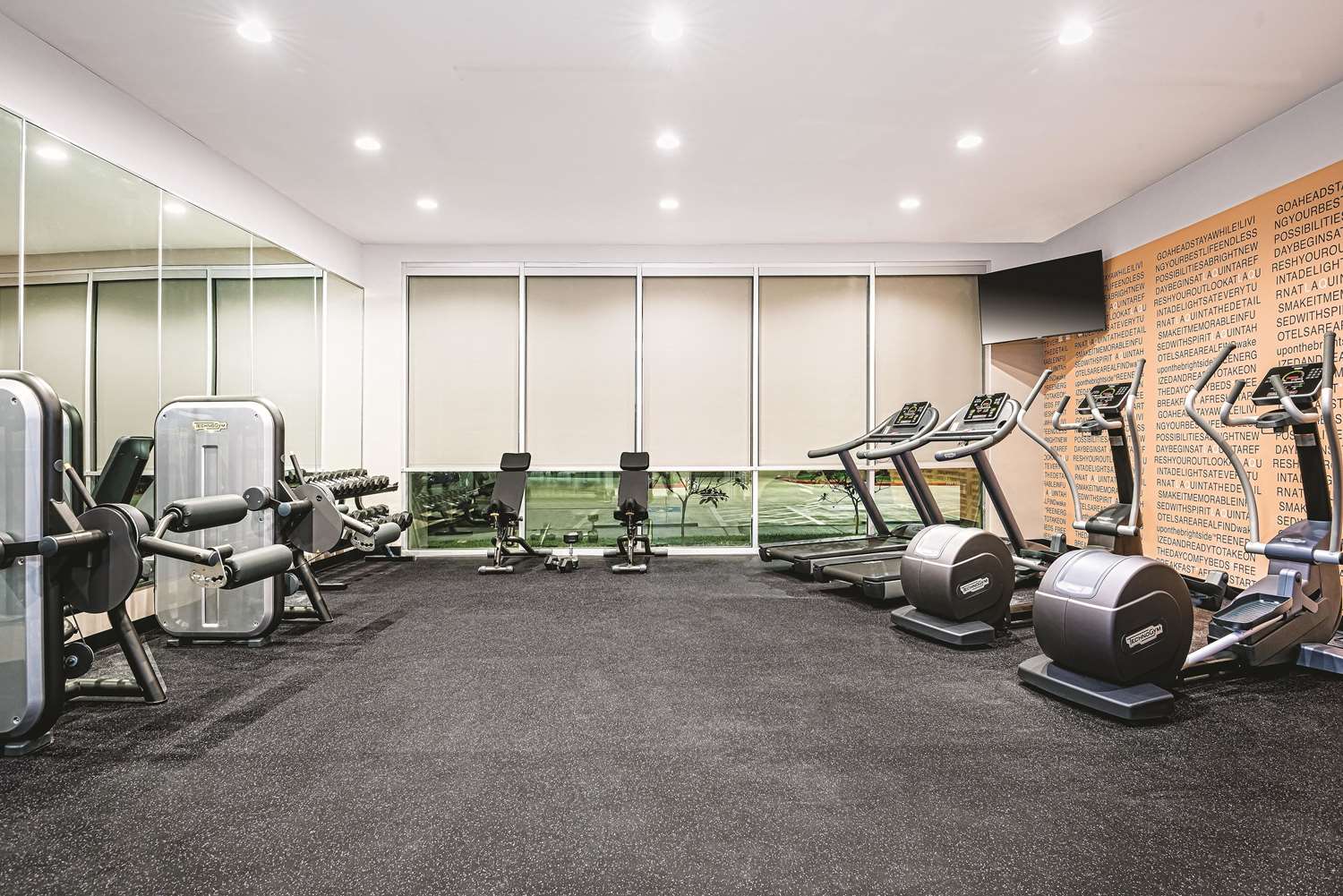 La Quinta Inn And Suites By Wyndham Mcallen Convention Center 28/56