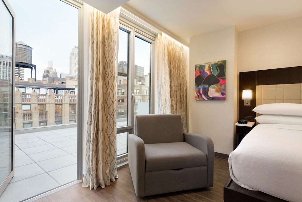 Embassy Suites by Hilton New York Manhattan Times Square 52/79